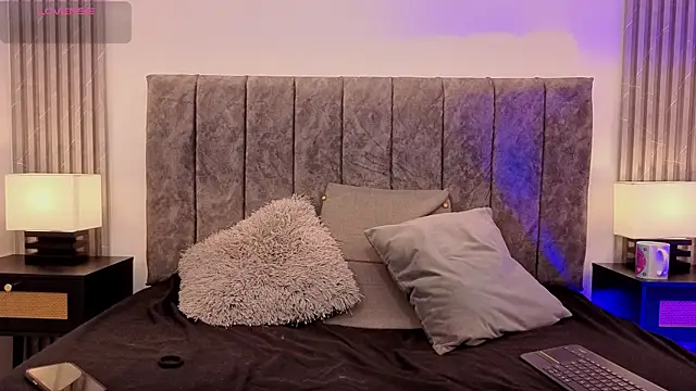 Ema Stone65 online show from 09/17/25, 09:16