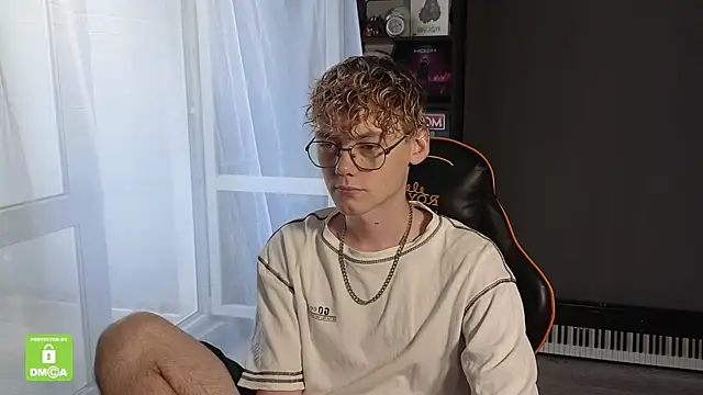 Keytaro online show from 09/09/25, 12:48