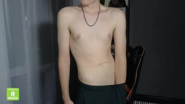 Keytaro online show from 09/10/25, 10:21