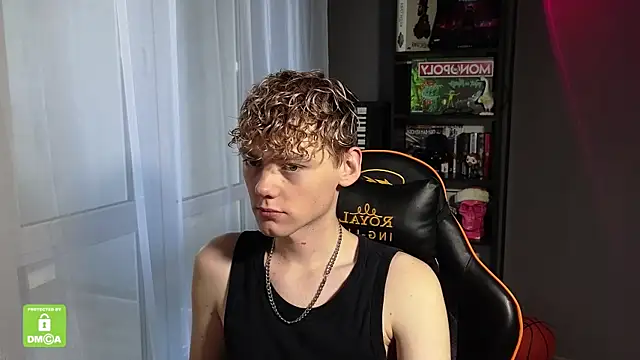 Keytaro online show from 09/29/25, 01:49