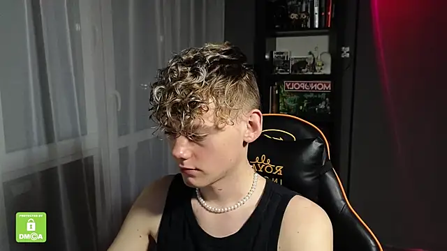 Keytaro online show from 11/10/25, 03:11