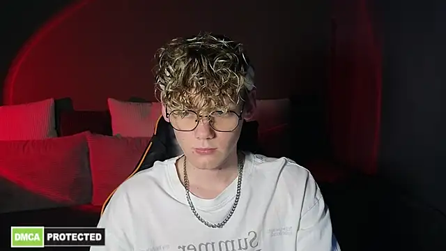 Keytaro online show from 04/14/26, 11:49