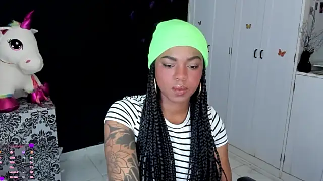 Marce 22 online show from 11/06/25, 03:51