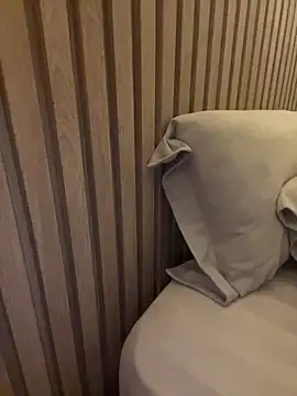 Beautiful arab online show from 04/17/26, 08:50