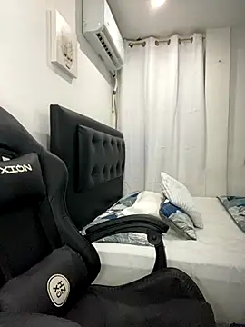 Belissa miller online show from 11/05/25, 07:14