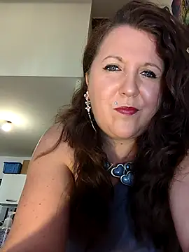 Snapshot of Candy-Desire chatting on 07/13/26, 06:00 Candy-Desire online show from 07/13/26, 06:00