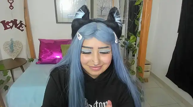 lussyevans24 online show from 03/12/25, 06:29