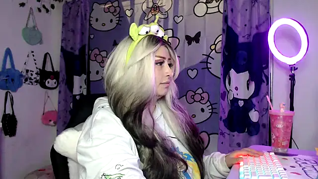 lussyevans24 online show from 11/15/25, 03:59