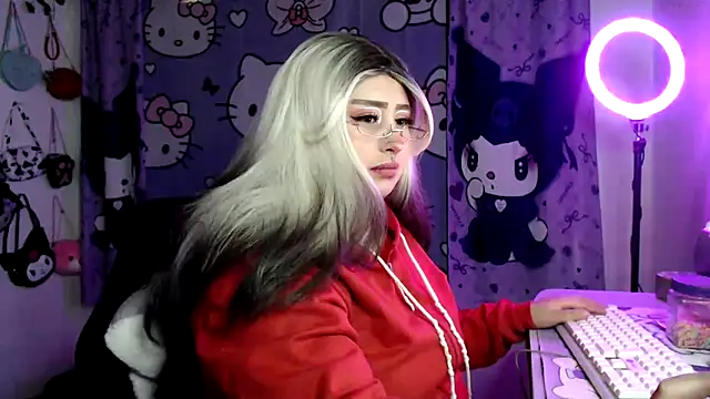 lussyevans24 online show from 03/28/26, 01:05