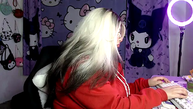 lussyevans24 online show from 04/02/26, 01:14