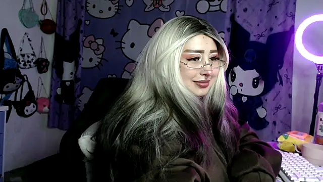 lussyevans24 online show from 04/09/26, 06:19