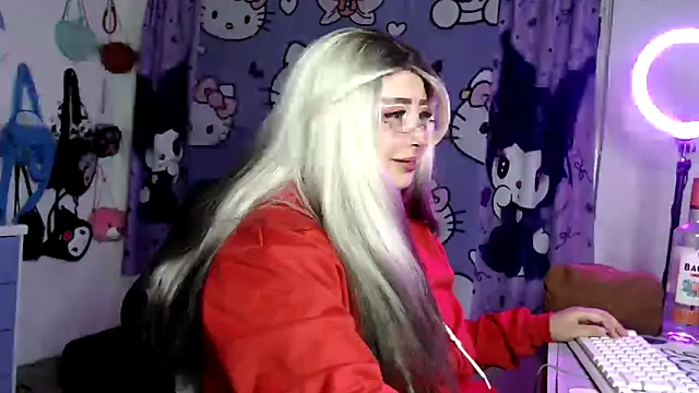 lussyevans24 online show from 04/17/26, 03:20