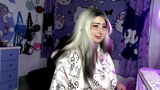 lussyevans24 online show from 04/21/26, 03:57