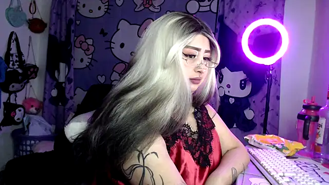 lussyevans24 online show from 06/03/26, 04:26