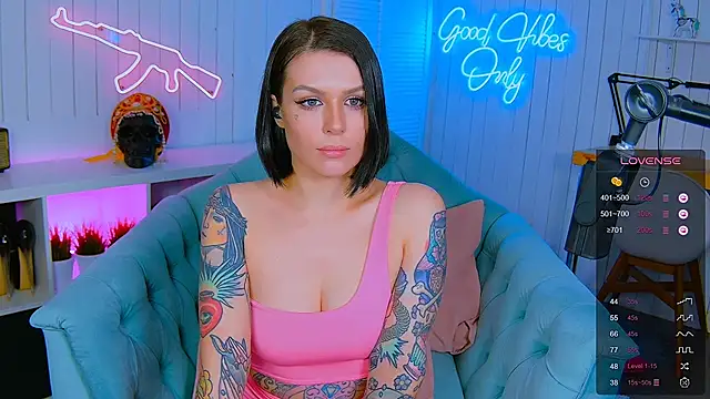 My toys pink online show from 02/06/25, 06:29