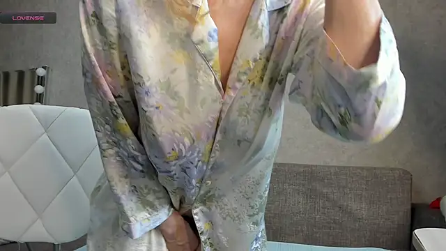 angelica marquise online show from 11/24/25, 08:58