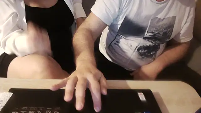 Snapshot of margotgra82 chatting on 01/05/25, 04:27 margotgra82 online show from 01/05/25, 04:27