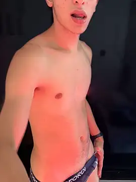 Snapshot of cybercosmiiic chatting on 01/18/25, 07:37 cybercosmiiic online show from 01/18/25, 07:37