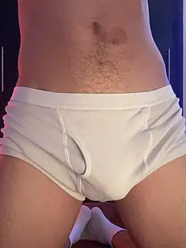 Snapshot of cybercosmiiic chatting on 02/05/25, 06:04 cybercosmiiic online show from 02/05/25, 06:04