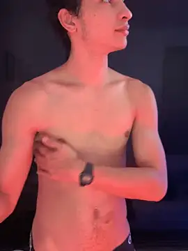 Snapshot of cybercosmiiic chatting on 02/08/25, 08:42 cybercosmiiic online show from 02/08/25, 08:42