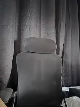 Snapshot of cybercosmiiic chatting on 09/24/25, 09:51 cybercosmiiic online show from 09/24/25, 09:51