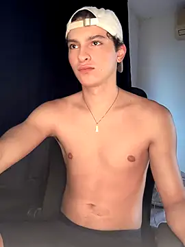 Snapshot of cybercosmiiic chatting on 09/26/25, 10:14 cybercosmiiic online show from 09/26/25, 10:14