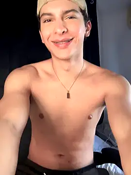 Snapshot of cybercosmiiic chatting on 09/27/25, 10:15 cybercosmiiic online show from 09/27/25, 10:15