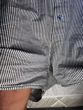 Snapshot of cybercosmiiic chatting on 10/12/25, 06:18 cybercosmiiic online show from 10/12/25, 06:18