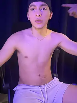 Snapshot of cybercosmiiic chatting on 02/01/26, 07:12 cybercosmiiic online show from 02/01/26, 07:12