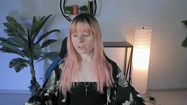 LexiWenford online show from 02/21/25, 02:50