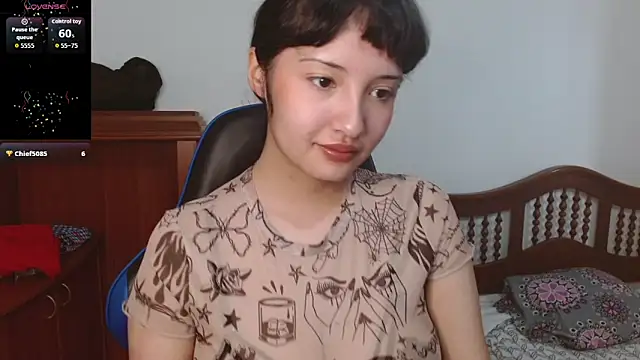 alexaa08 online show from 12/04/25, 12:58