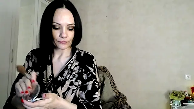 Snapshot of Devil_Goddess chatting on 12/30/24, 10:45 Devil Goddess online show from 12/30/24, 10:45