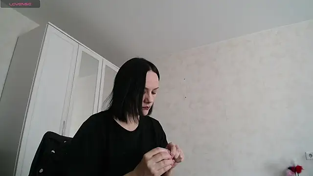 Snapshot of Devil_Goddess chatting on 09/27/25, 11:48 Devil Goddess online show from 09/27/25, 11:48