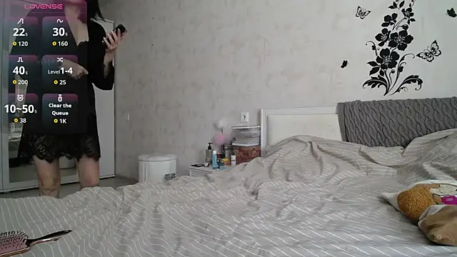 Devil Goddess online show from 04/16/26, 09:43