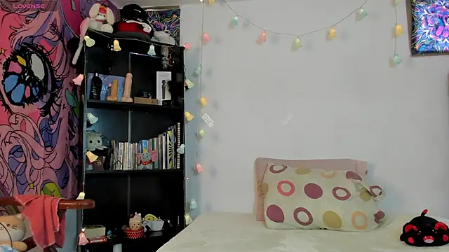 Snapshot of kittyzenn chatting on 10/01/25, 05:30 kittyzenn online show from 10/01/25, 05:30