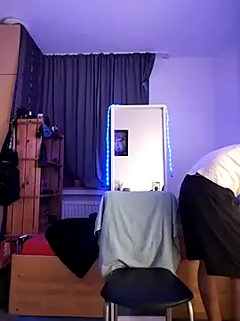 Dennis 2024 online show from 01/21/25, 08:21