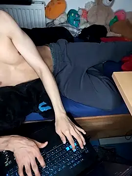 Dennis 2024 online show from 10/28/25, 11:29