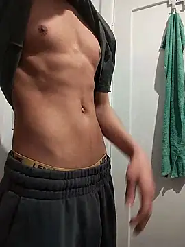 Dennis 2024 online show from 03/18/26, 06:38