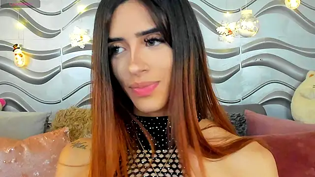 StormiRusso online show from 12/03/24, 11:24