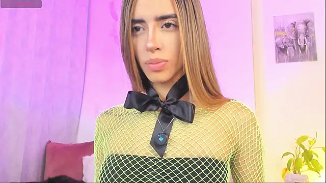 StormiRusso online show from 10/06/25, 03:26