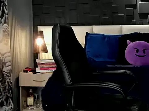 DannSaenz online show from 01/24/25, 01:57