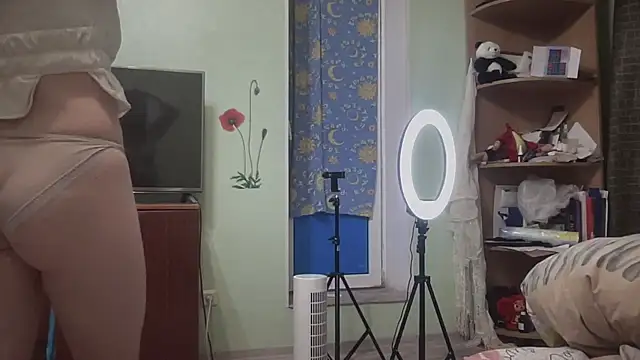 Diamond Tyler online show from 11/15/25, 02:57