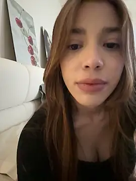 DanielaSaenz0 online show from 09/18/25, 04:03