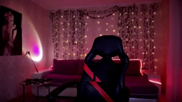 AllisonBlack  online show from 04/01/26, 07:44