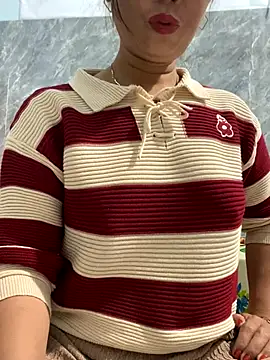 Linaannn online show from 11/23/25, 11:48