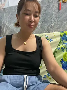 Linaannn online show from 03/21/26, 11:41