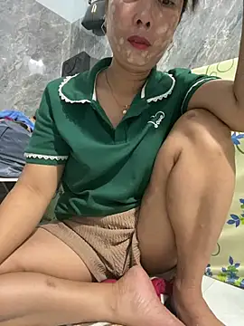 Linaannn online show from 04/11/26, 11:31