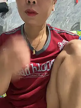 Linaannn online show from 04/19/26, 11:51