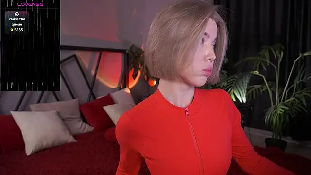 LindaThacker online show from 10/14/25, 04:13