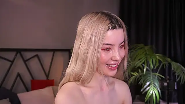 LindaThacker online show from 04/11/26, 04:50